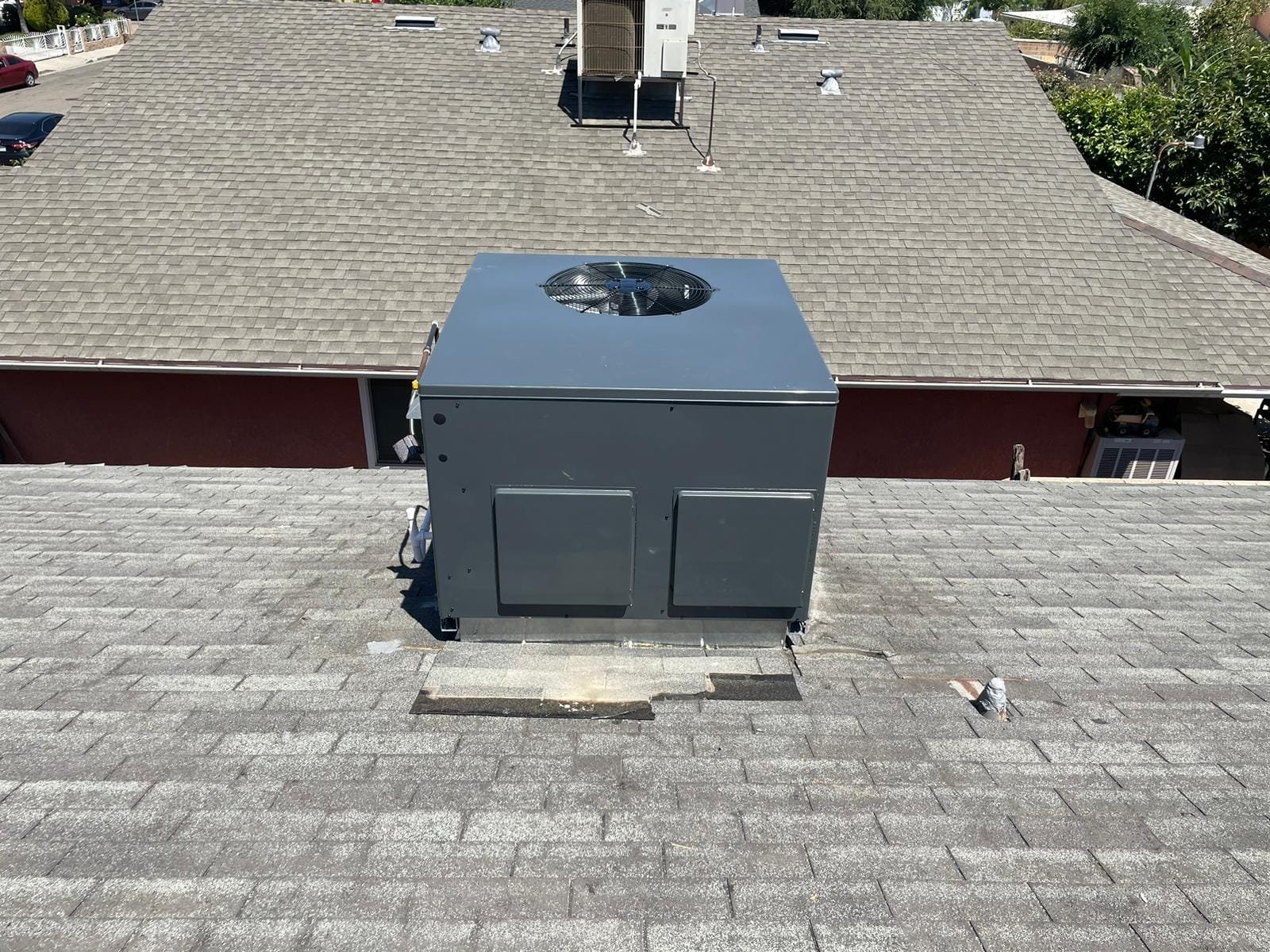 New air conditioner rooftop installation Fresno