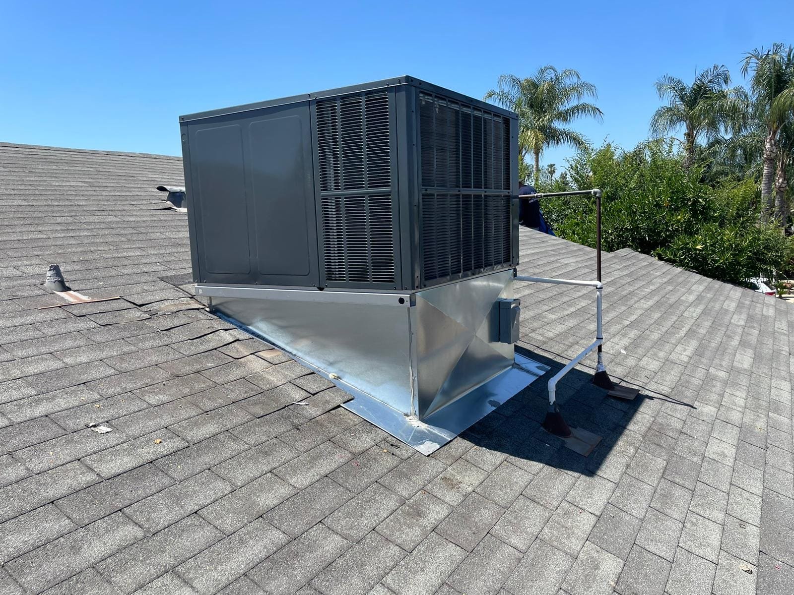 New air conditioner rooftop installation Fresno